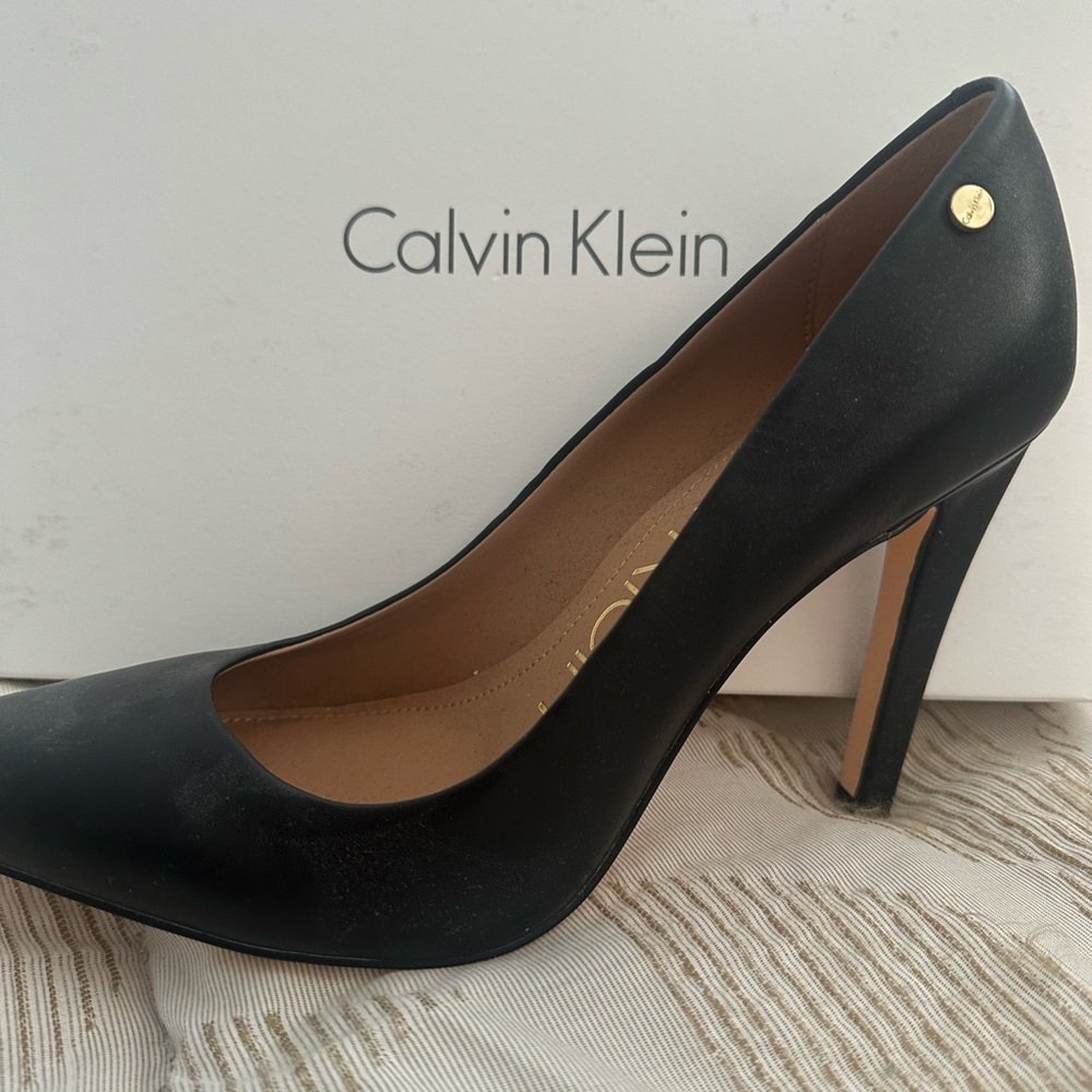 Calvin Klein beautiful comfortable pump.  Brand new